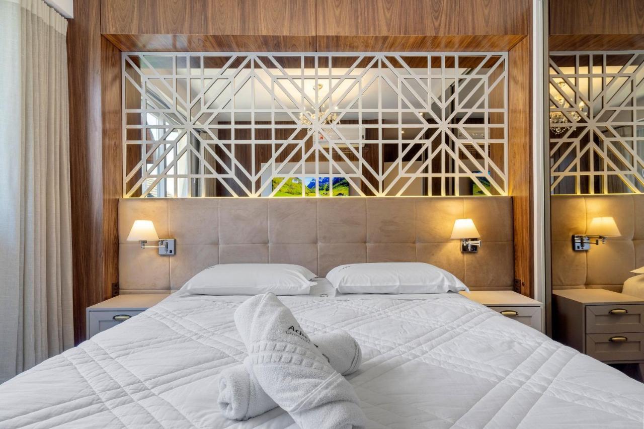 Vita Boulevard Luxo 2 Suites By Achei Gramado Bagian luar foto